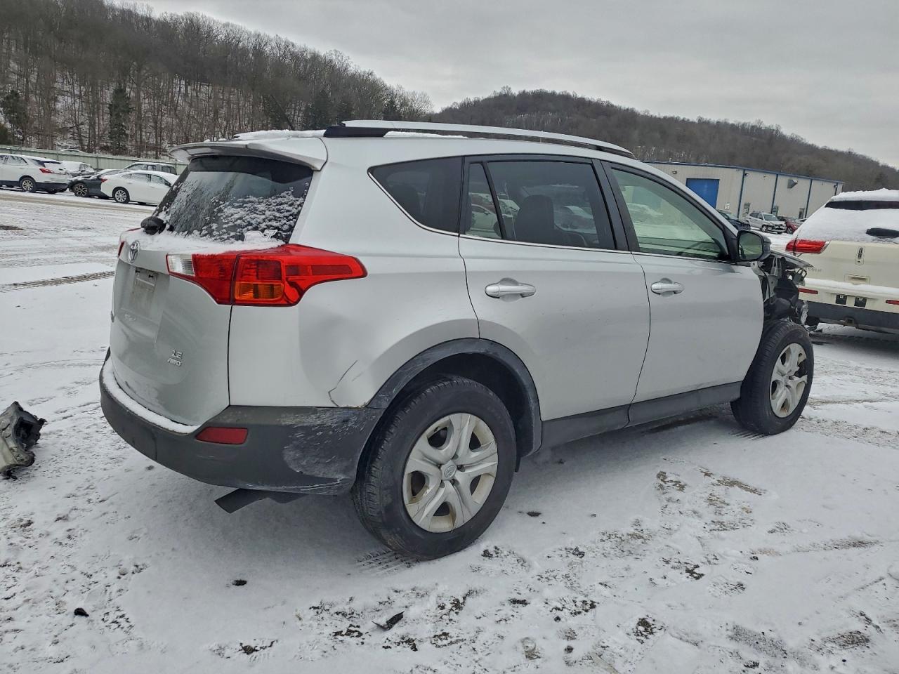 TOYOTA RAV4 LE