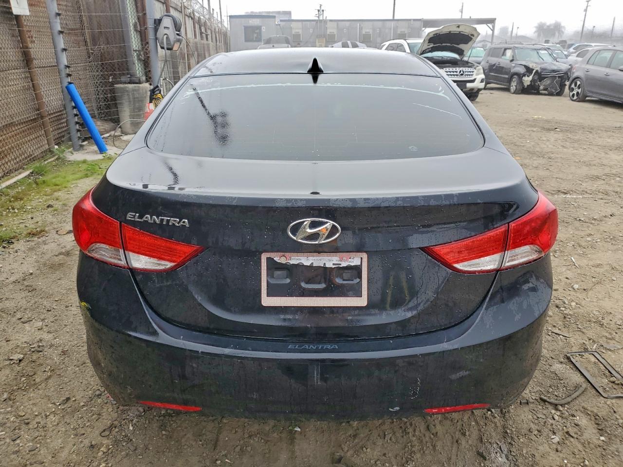 Lot #3318020374 2013 HYUNDAI ELANTRA GL