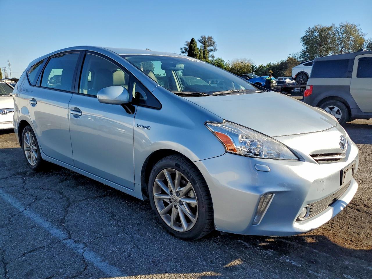 Lot #3310659740 2012 TOYOTA PRIUS V