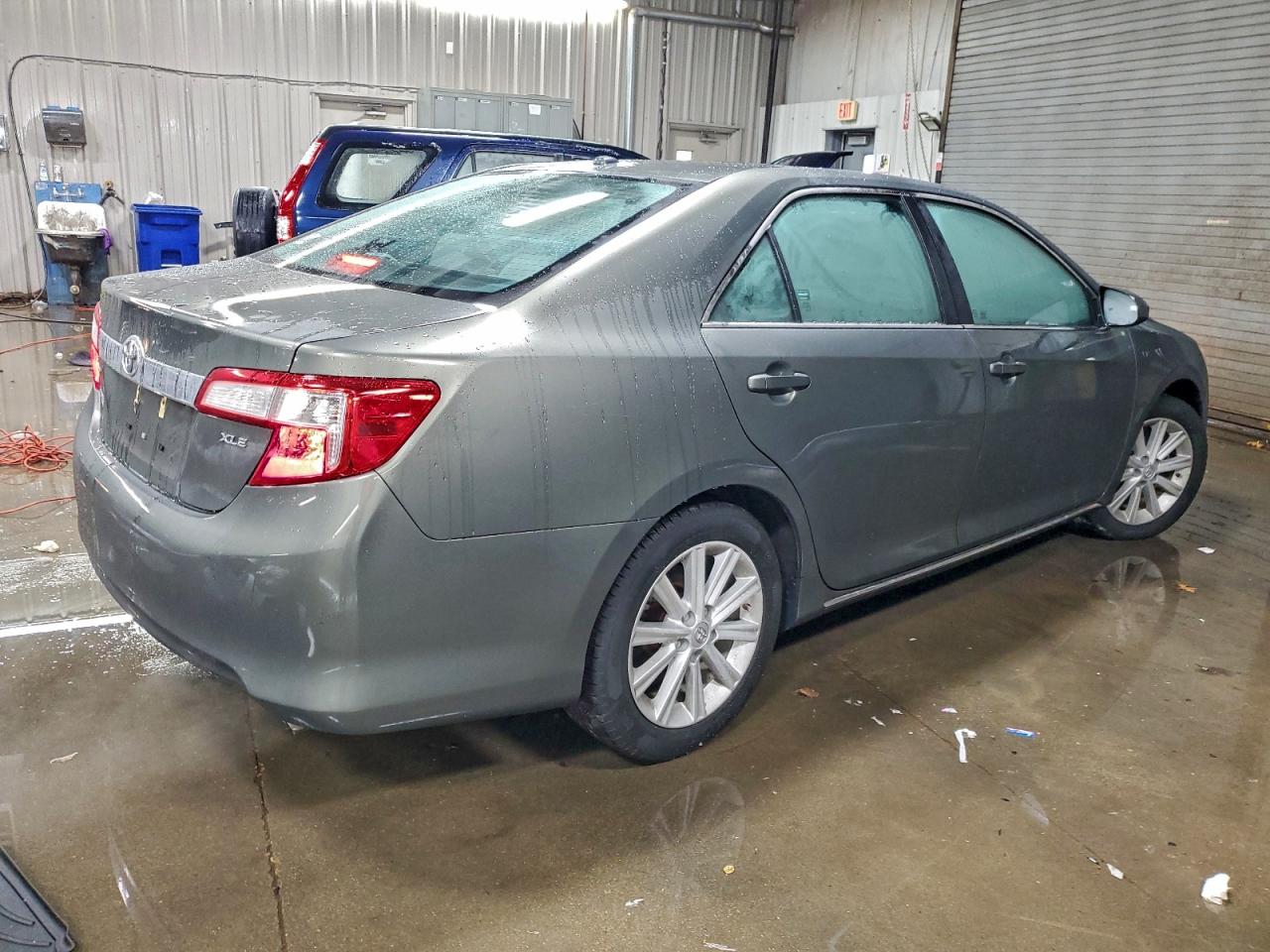 TOYOTA CAMRY L