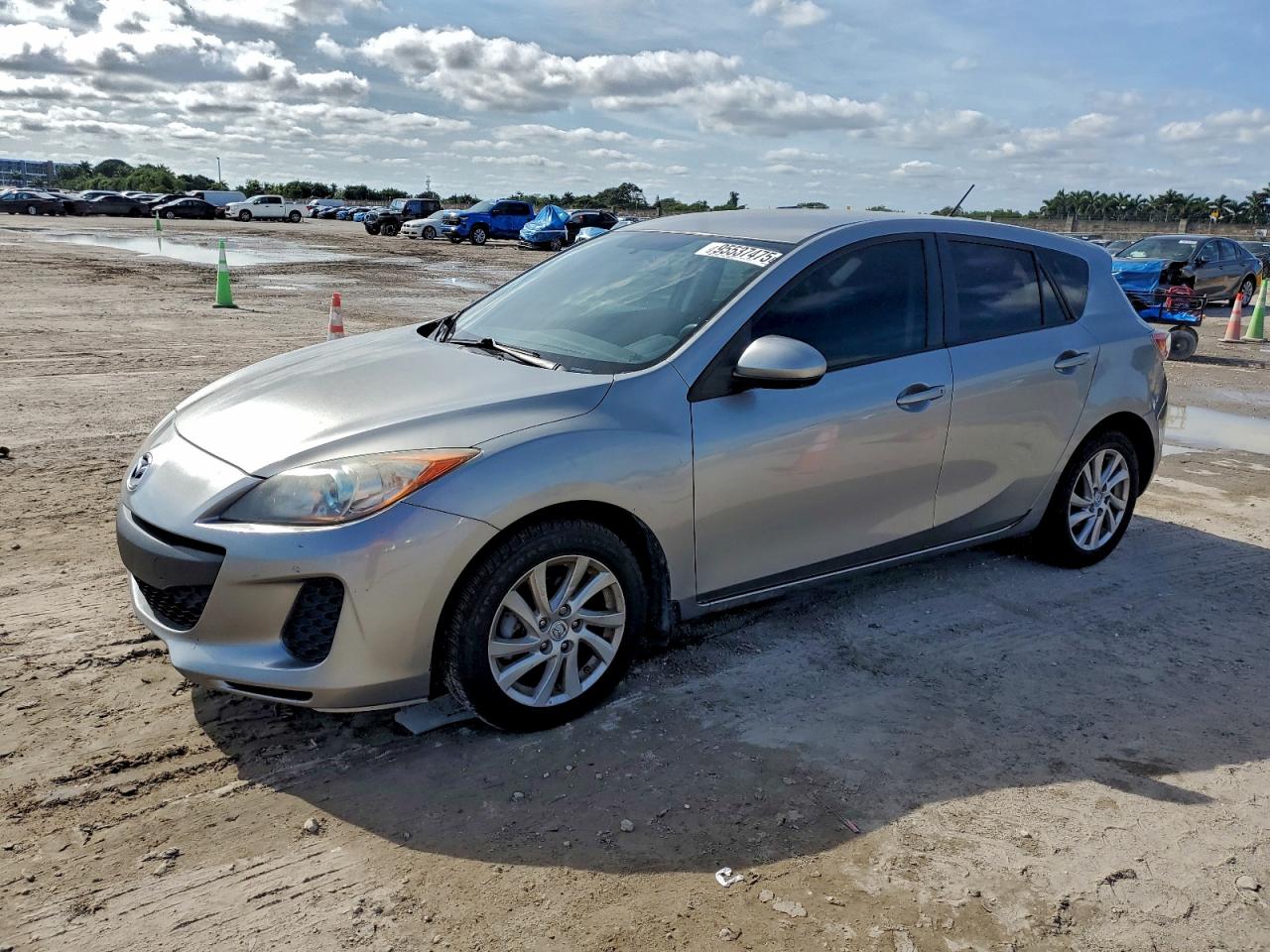 MAZDA 3 I