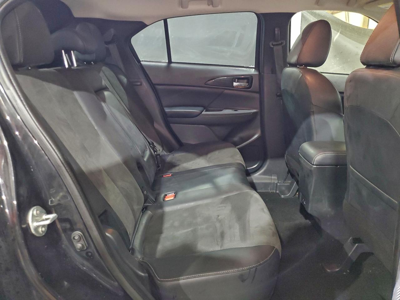 MITSUBISHI ECLIPSE SE