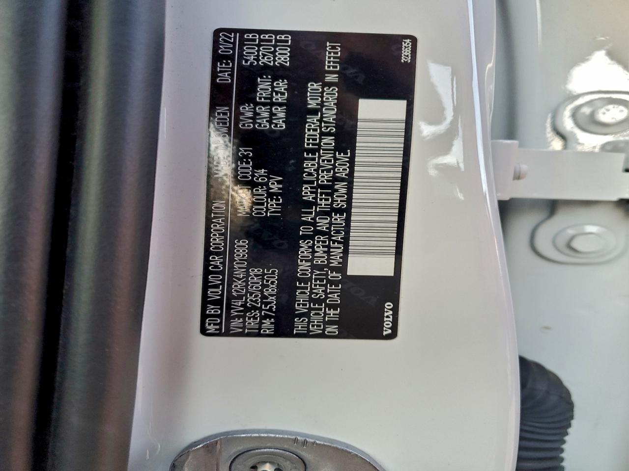 Lot #3308211156 2022 VOLVO XC60 B5 MO