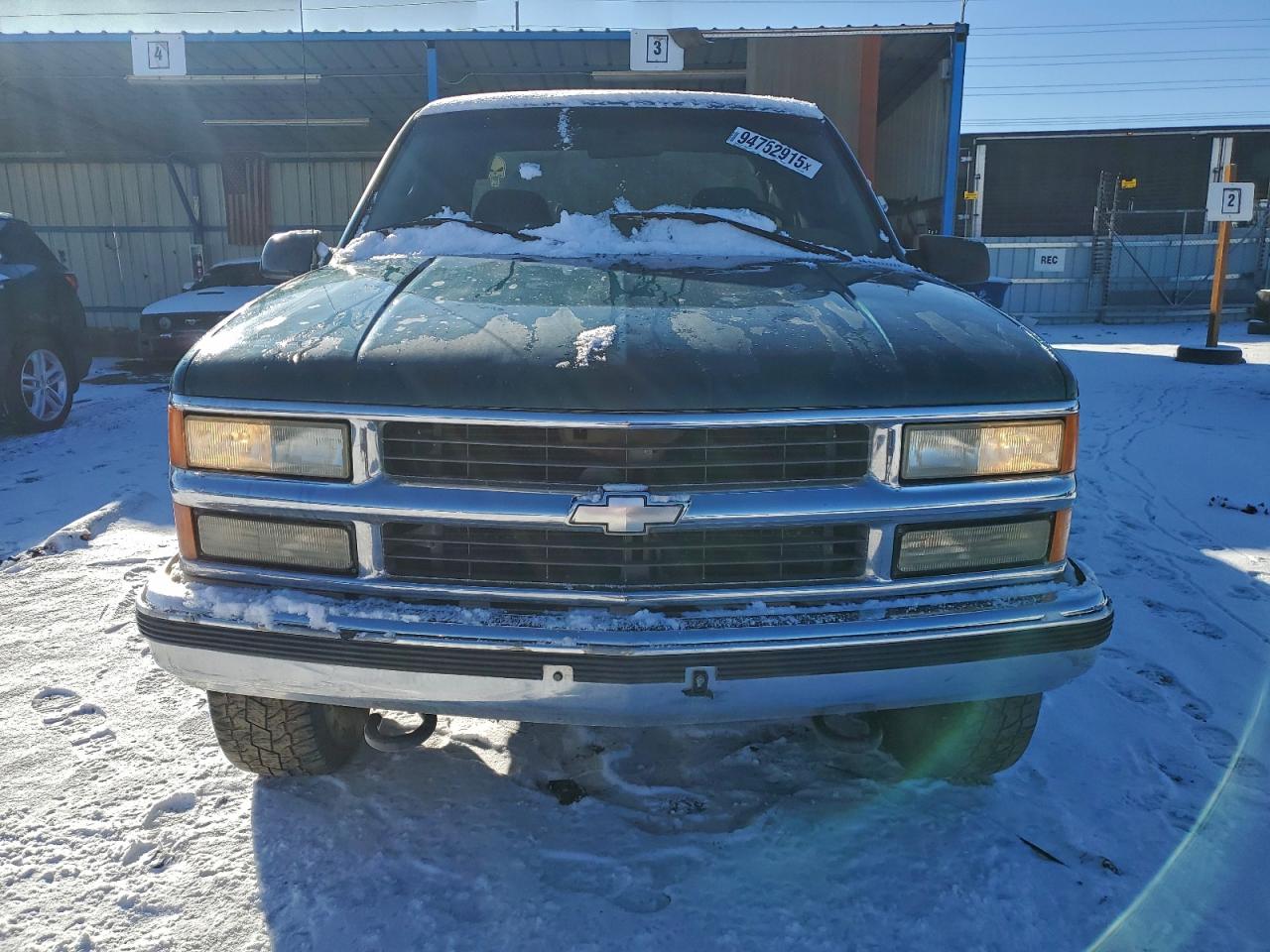 Lot #3301810357 1998 CHEVROLET GMT-400 K1