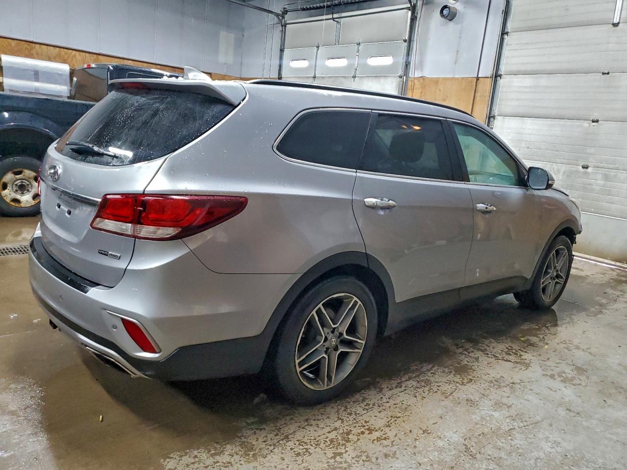 Lot #3318966972 2018 HYUNDAI SANTA FE S