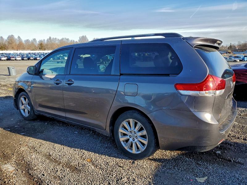 2011 TOYOTA SIENNA LE #3303934706
