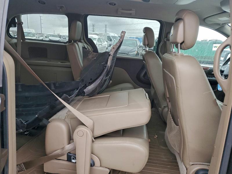 2016 CHRYSLER TOWN & COU #3312298774