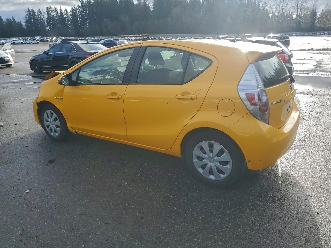 TOYOTA PRIUS C