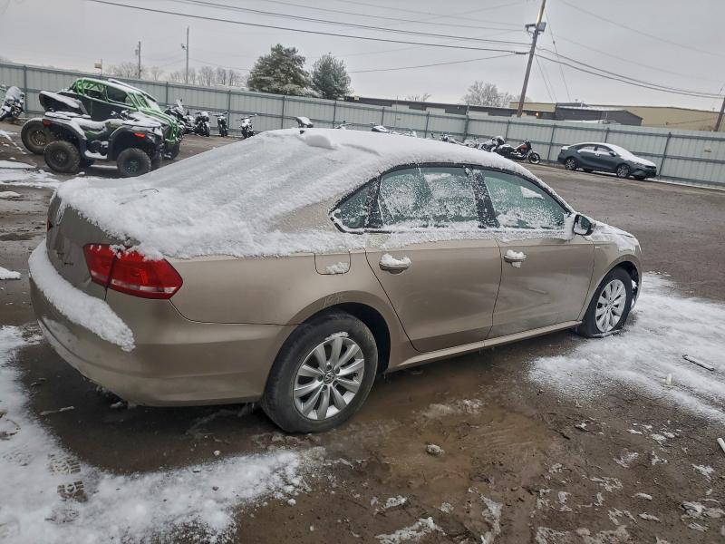 2015 VOLKSWAGEN PASSAT S #3302859903