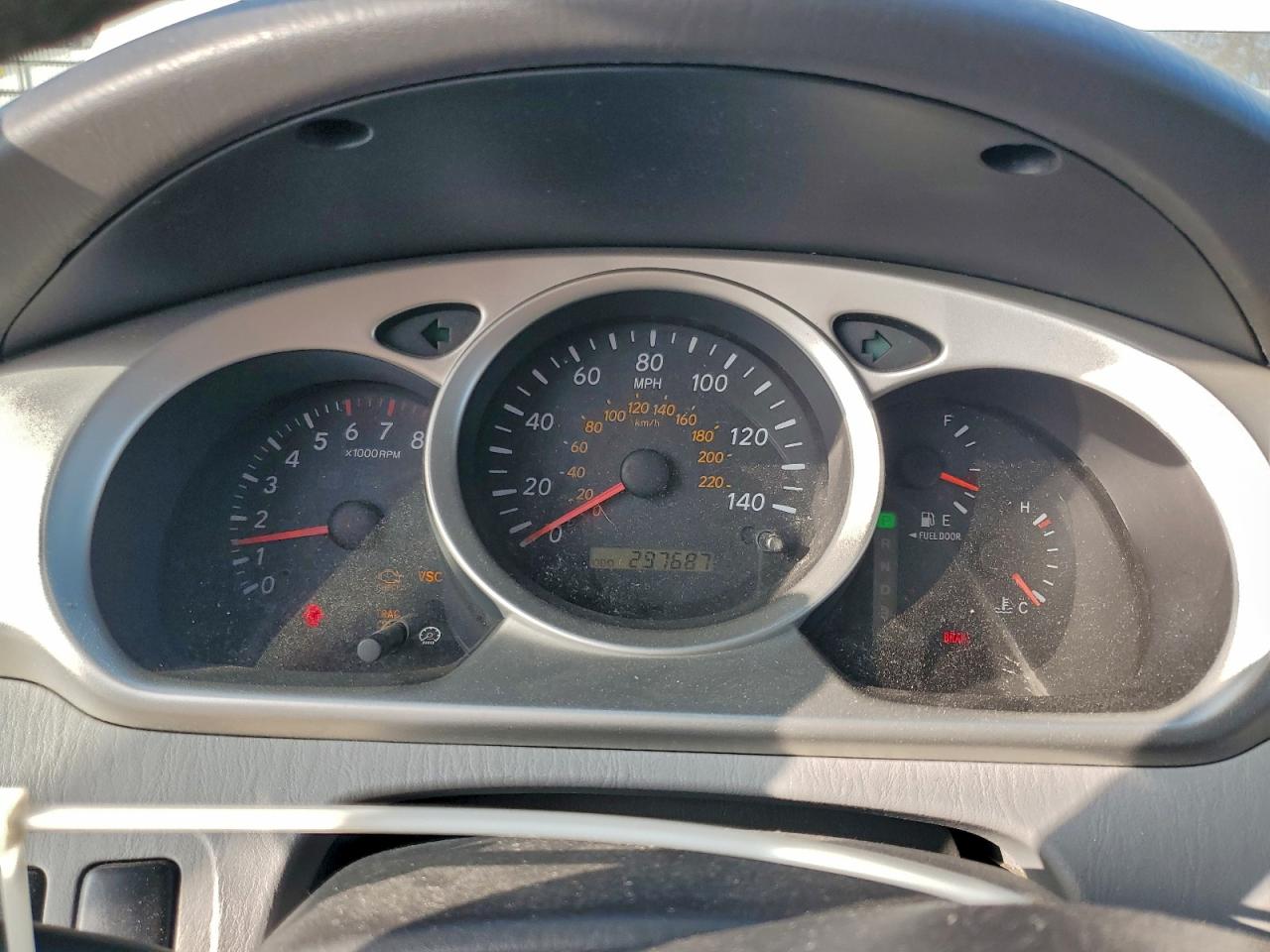 Lot #3304812643 2004 TOYOTA HIGHLANDER