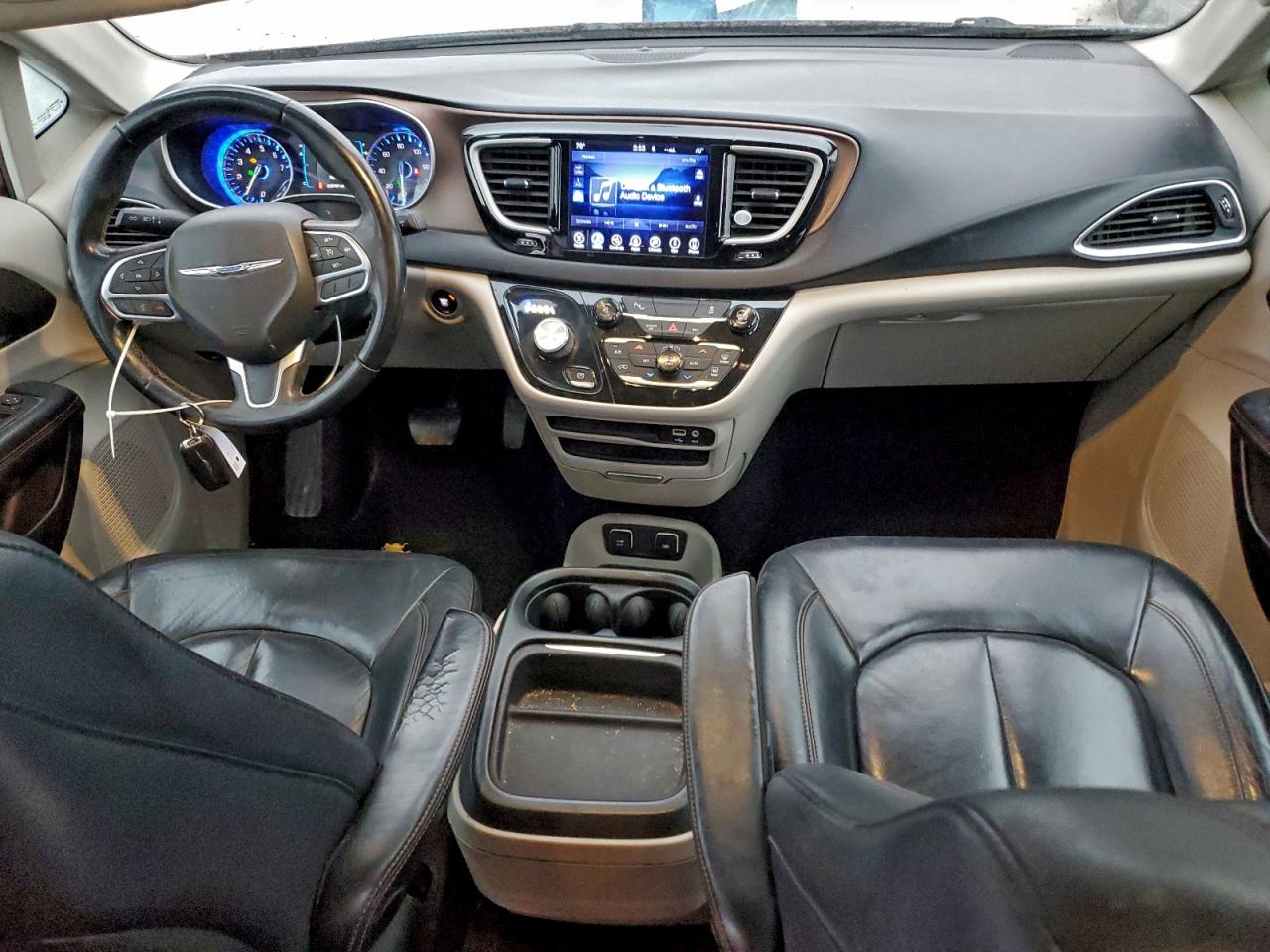 CHRYSLER PACIFICA TOURING L