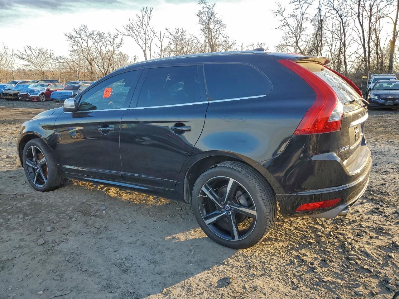 VOLVO XC60 T6 R-DESIGN