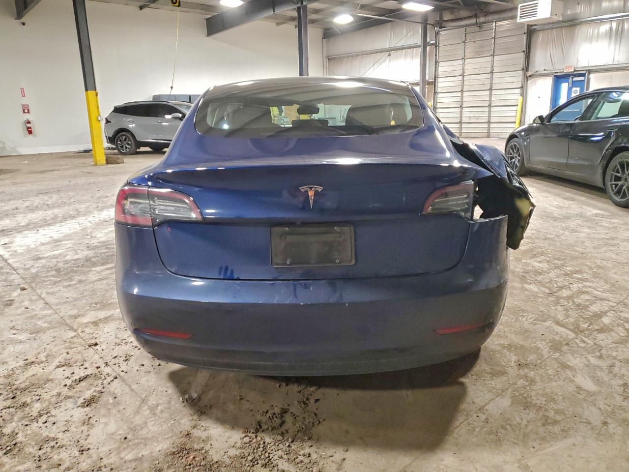 Lot #3311719250 2022 TESLA MODEL 3