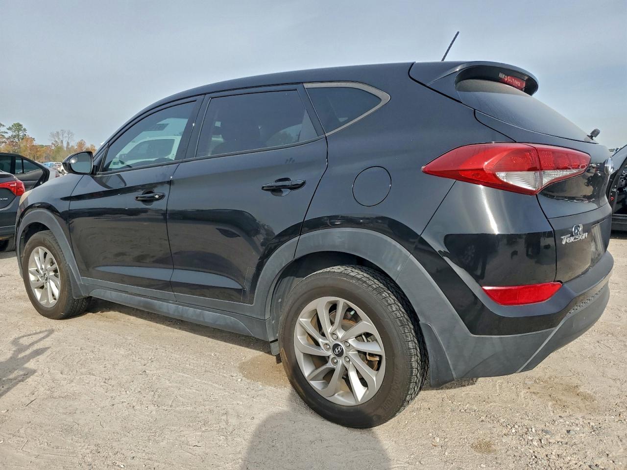 Lot #3317692074 2017 HYUNDAI TUCSON SE
