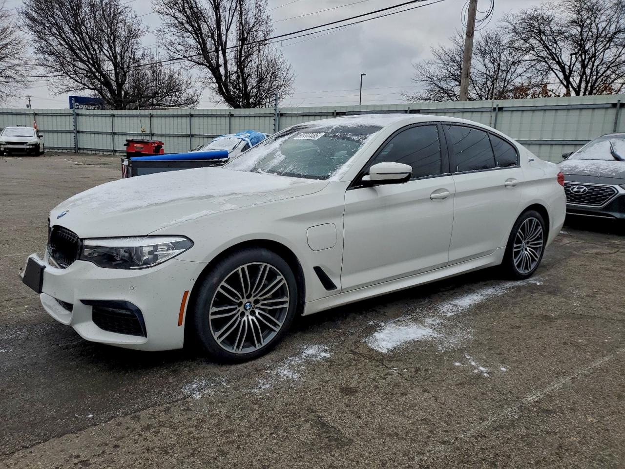 Lot #3315985126 2019 BMW 530E