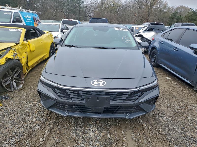 2025 HYUNDAI ELANTRA SE #3305299300